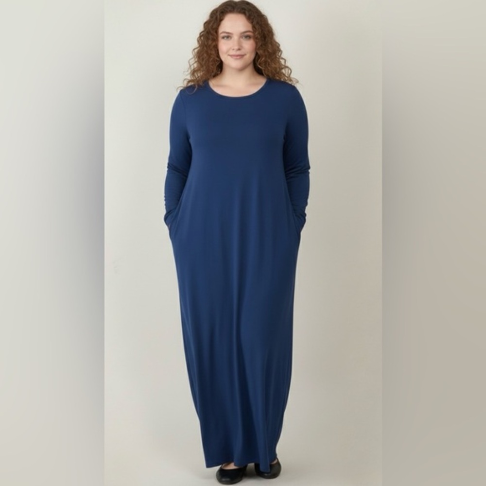 NWT Universal Standard Long Sleeve‎ Maxi Dress in Blue Pansy